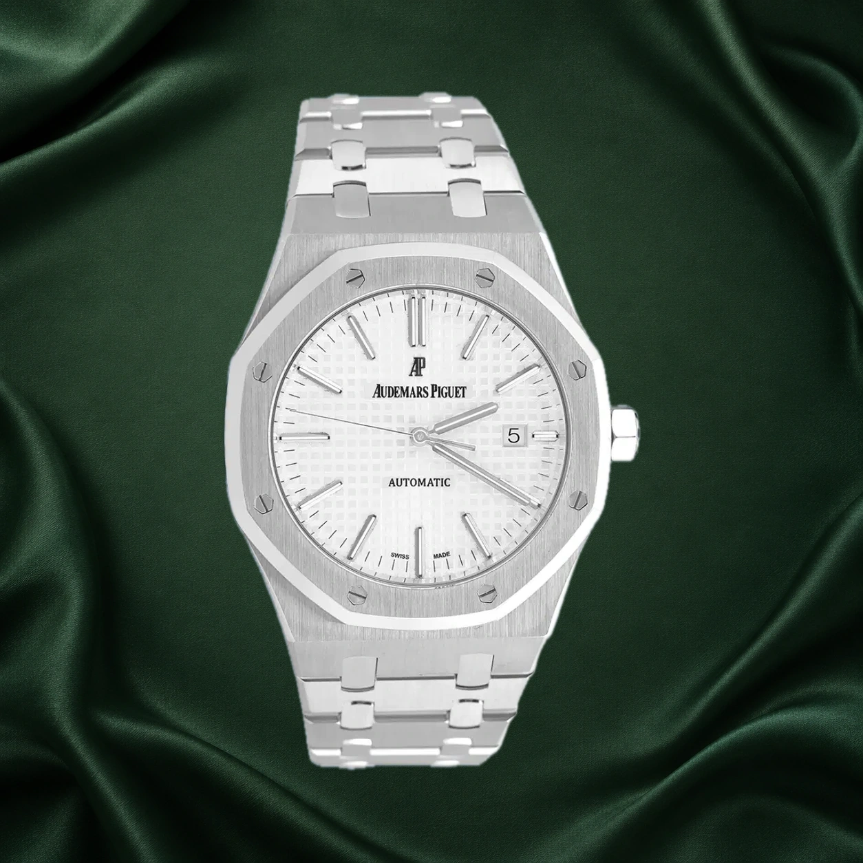 Audemars Piguet Royal Oak 15400ST.OO.1220ST.02 Silver · partner reference illustration