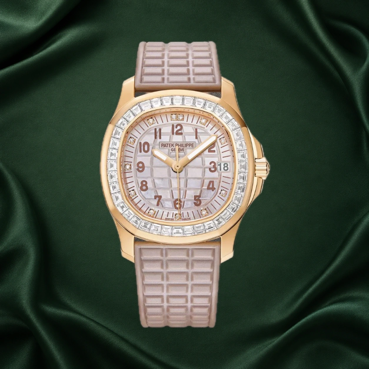 Patek Philippe Aquanaut Luce Joaillerie 5072R MOP dial 5072 · partner reference illustration
