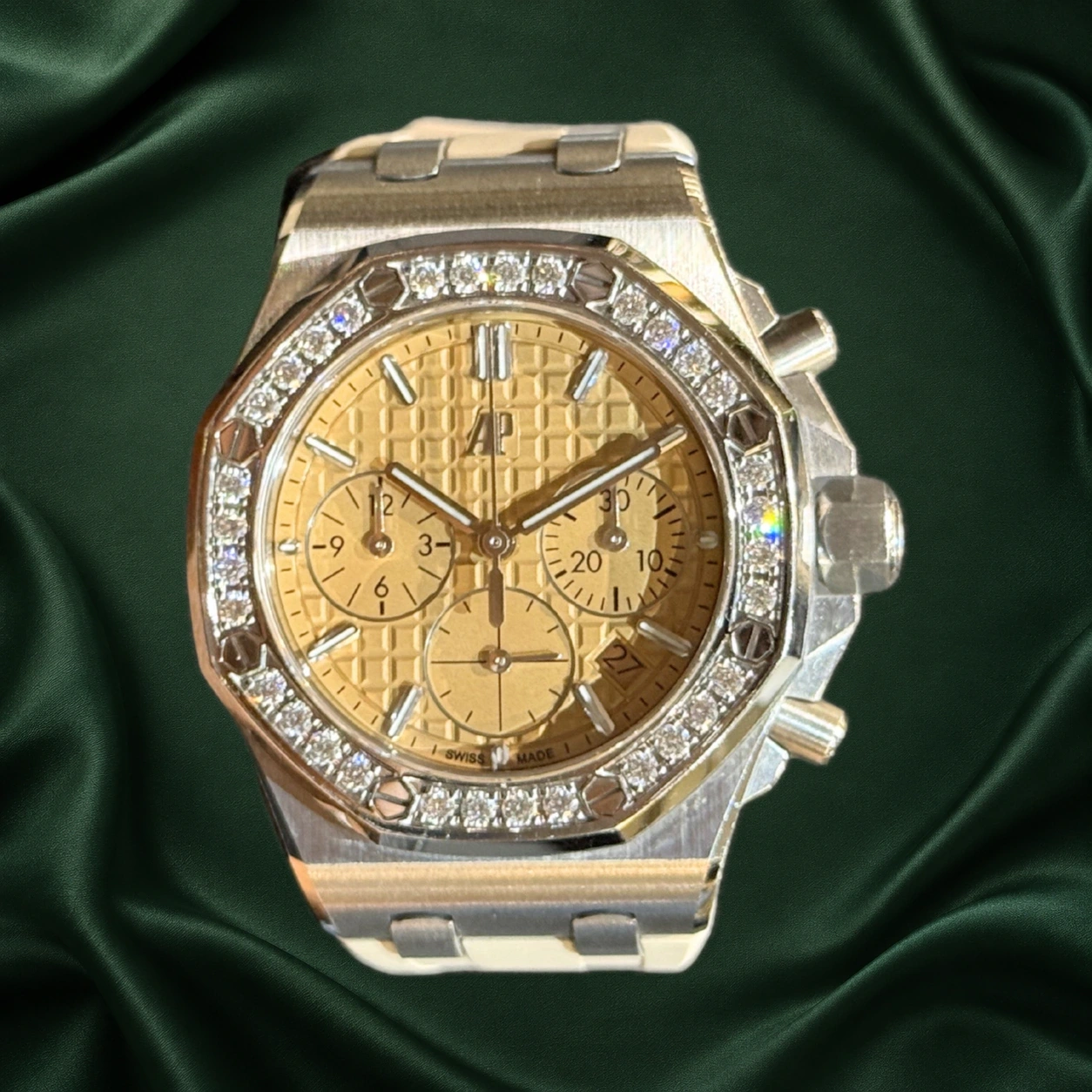 Audemars Piguet Royal Oak Offshore Chronograph 37mm 26231ST Salmon Dial Diamonds 26231 Stainless Steel · partner reference illustration