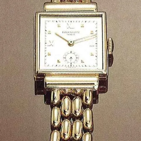Patek Philippe Vintage wristwatch Ref. 1486, close-up detail, source example 1