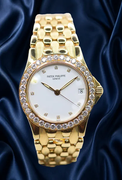 Patek Philippe Neptune Ref. 5081/1J, front view, source example 1