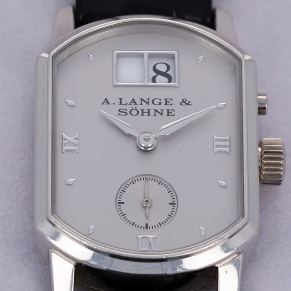 A. Lange & Söhne ARKADE Ref. 103.025, close-up detail, source example 1