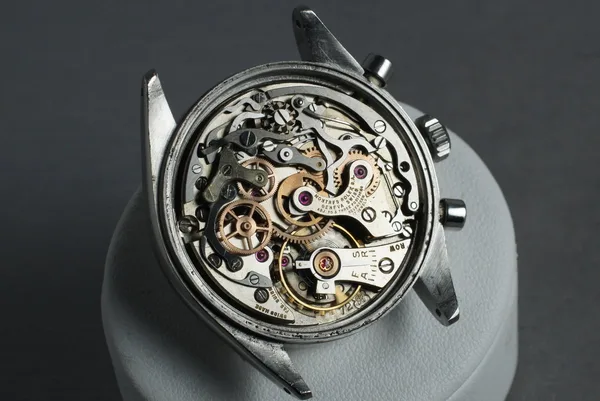 Rolex Chronograph Ref. 6034, movement detail, source example 1