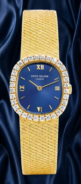 Patek Philippe Vintage wristwatch Ref. 4134/1, front view, source example 1