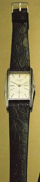 Patek Philippe Vintage wristwatch Ref. 2554, front view, source example 1