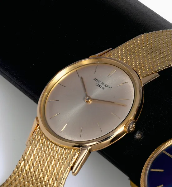Patek Philippe Vintage wristwatch Ref. 3416, three-quarter view, source example 1