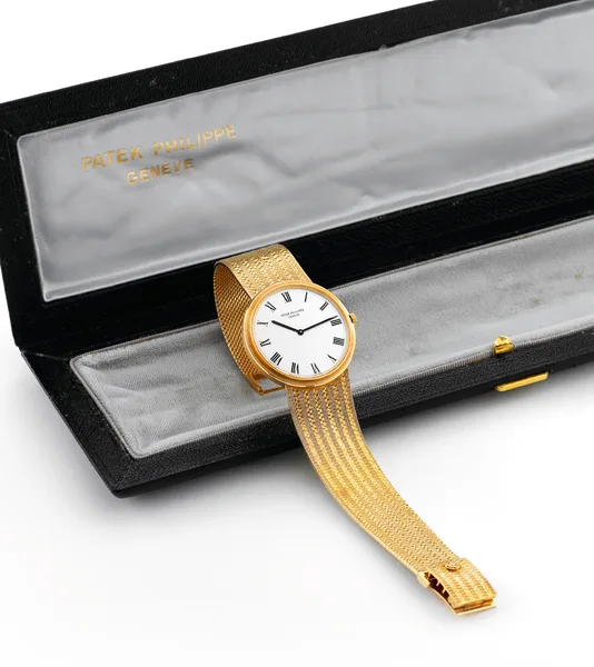 Patek Philippe Vintage wristwatch Ref. 3591-1, three-quarter view, source example 1