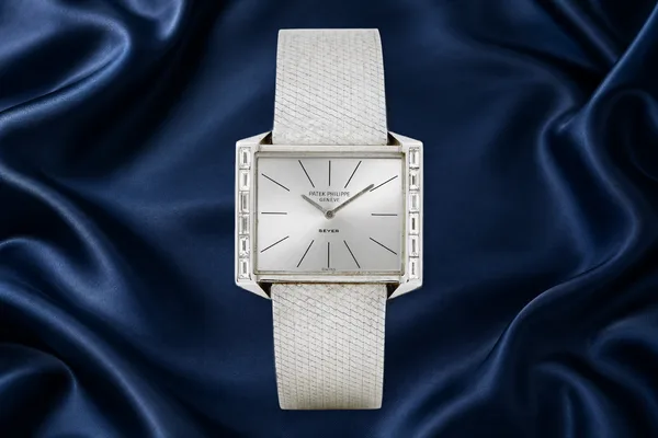 Patek Philippe Vintage wristwatch Ref. 3506/2, front view, source example 1