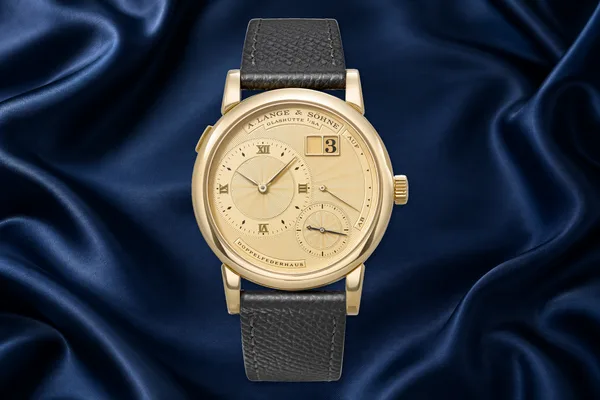 A. Lange & Söhne Lange 1A Ref. 112.021, front view, source example 1