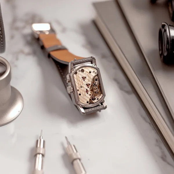 A. Lange & Söhne ARKADE Ref. 103.027, movement detail, source example 1