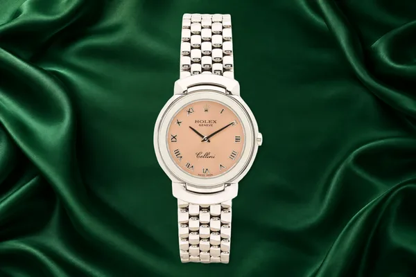 Rolex Cellini Ref. 6622, front view, source example 1