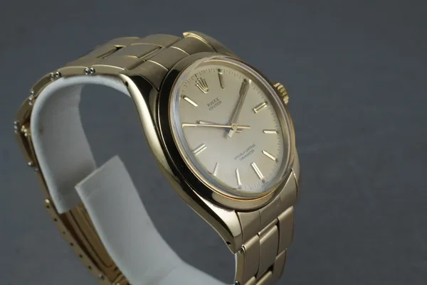 Rolex Oyster Ref. 6422, case profile, source example 1