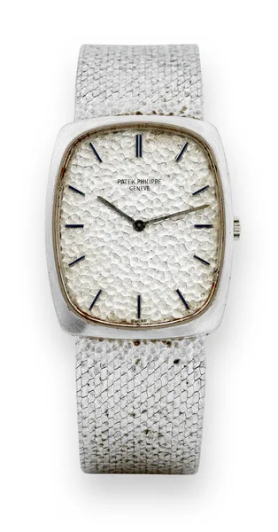 Patek Philippe Vintage wristwatch Ref. 3567, three-quarter view, source example 1