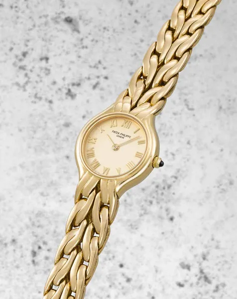 Patek Philippe La Flamme Ref. 4816/1, three-quarter view, source example 2