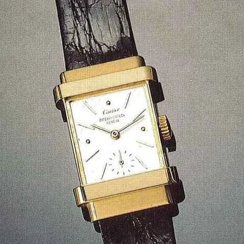 Patek Philippe Vintage wristwatch Ref. 1450, three-quarter view, source example 1