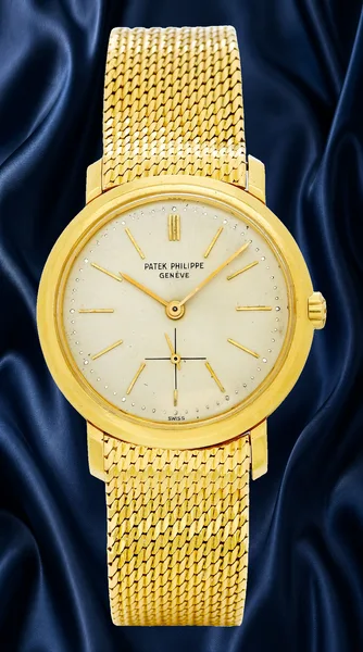 Patek Philippe Gold bracelet watch Ref. 3440, three-quarter view, source example 1