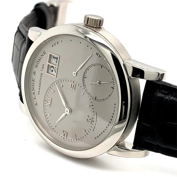 A. Lange & Söhne LANGE 1 Ref. 101.005, three-quarter view, source example 1