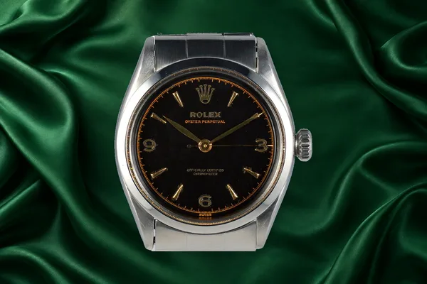 Rolex Oyster Perpetual Ref. 6284, front view, source example 1