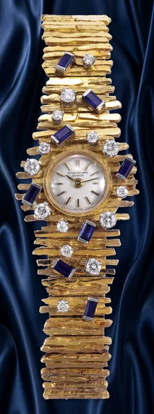 Patek Philippe Vintage wristwatch Ref. 3289/24, front view, source example 1