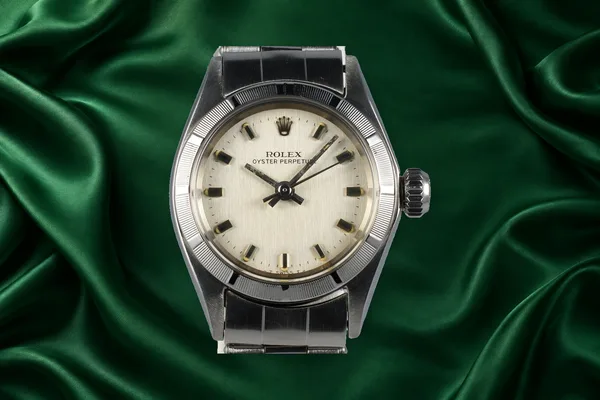 Rolex Oyster Perpetual Ref. 6623, front view, source example 1