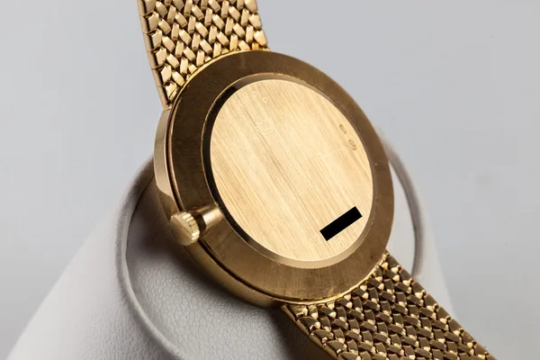 Rolex Cellini · yellow gold bracelet watch, caseback detail, source example 1