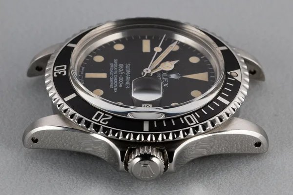 Rolex Submariner Ref. 1680, case profile, source example 1