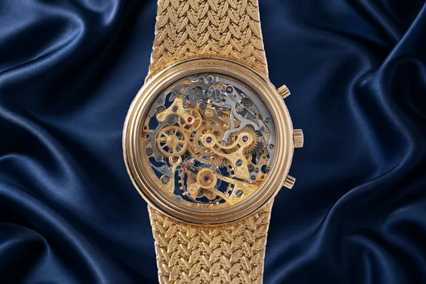 Audemars Piguet Historical chronograph Ref. 5556BA, movement detail, source example 1