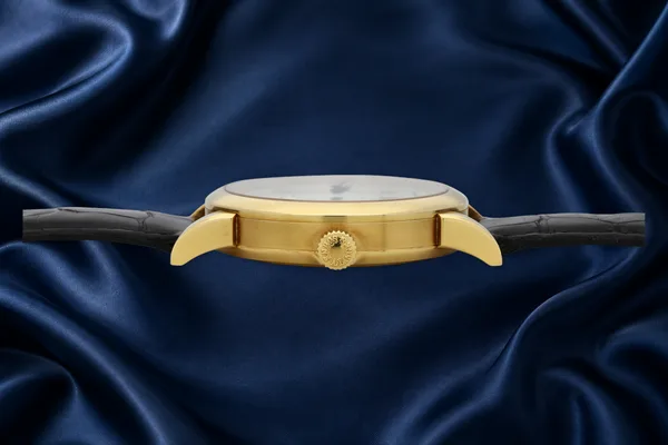 A. Lange & Söhne LANGE 1 Ref. 101.002, case profile, source example 1