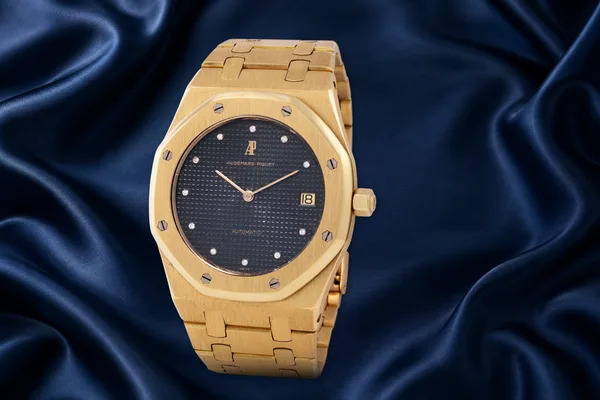 Audemars Piguet Royal Oak Ref. 5402BA, front view, source example 2