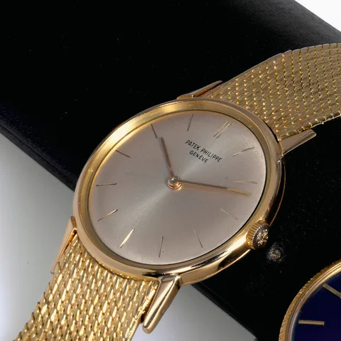 Patek Philippe Vintage wristwatch Ref. 3416, three-quarter view, source example 1