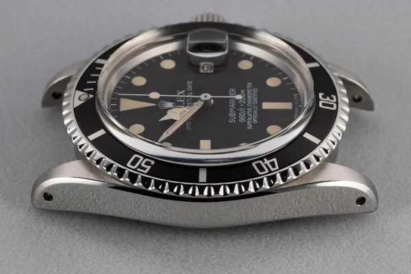 Rolex Submariner Ref. 1680, case profile, source example 1