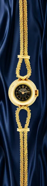 Patek Philippe Vintage wristwatch Ref. 3218, front view, source example 1