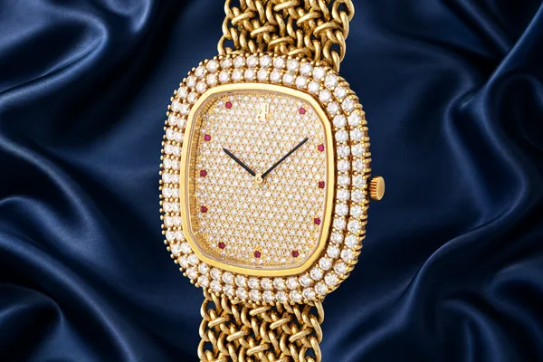 Audemars Piguet Gold bracelet watch Ref. 14720BA, front view, source example 1