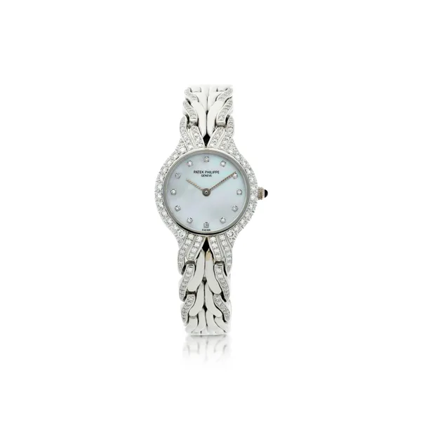 Patek Philippe La Flamme Ref. 4816/3, front view, source example 1