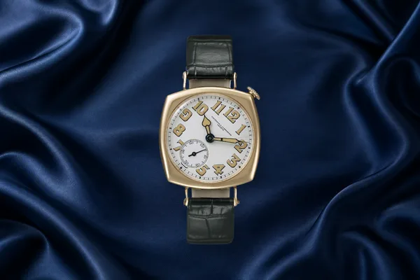 Vacheron Constantin American 1921 precursor, front view, source example 1