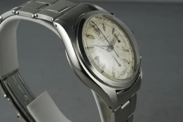 Rolex Chronograph Ref. 6034, case profile, source example 1