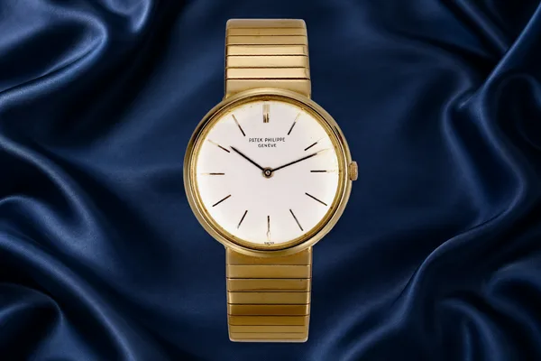 Patek Philippe Vintage wristwatch Ref. 2591, front view, source example 1