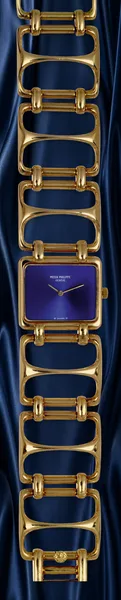 Patek Philippe Vintage wristwatch Ref. 4237/1, front view, source example 1