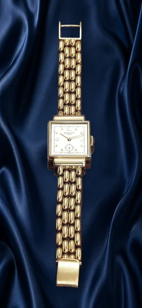 Patek Philippe Vintage wristwatch Ref. 1486, close-up detail, source example 1